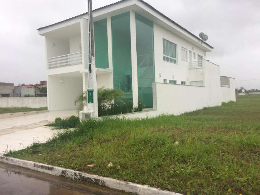 Foto do Casa Itanhaém em condomínio fechado de frente para o mar