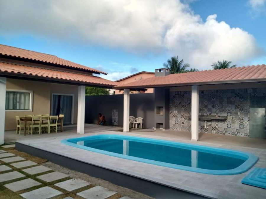 Foto do Casa grande com Piscina em coroa vermelha