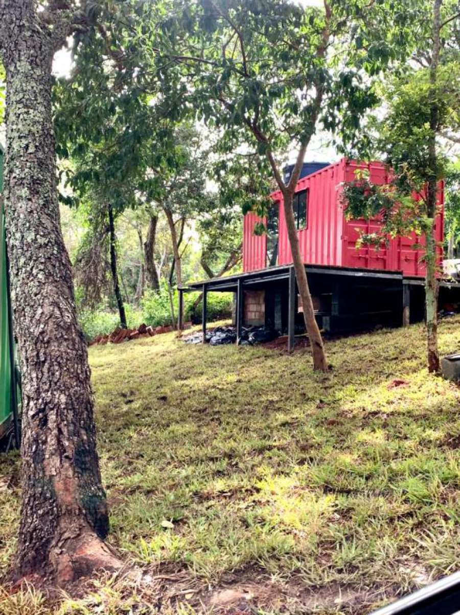 Foto do Pousada Cipó Container - Quarto com varanda e lareira privativo - Centro da Cidade - Quarto VIP