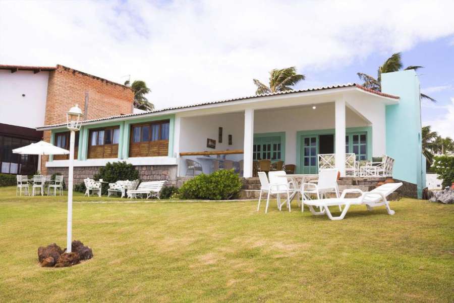 Foto do Casa dos Bons Ventos com varanda frente mar por Carpediem