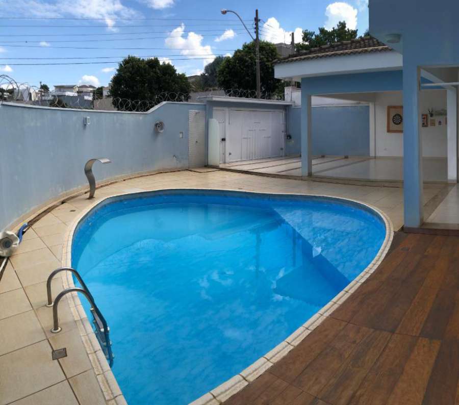 Foto do Confortável residência com piscina vista para mata