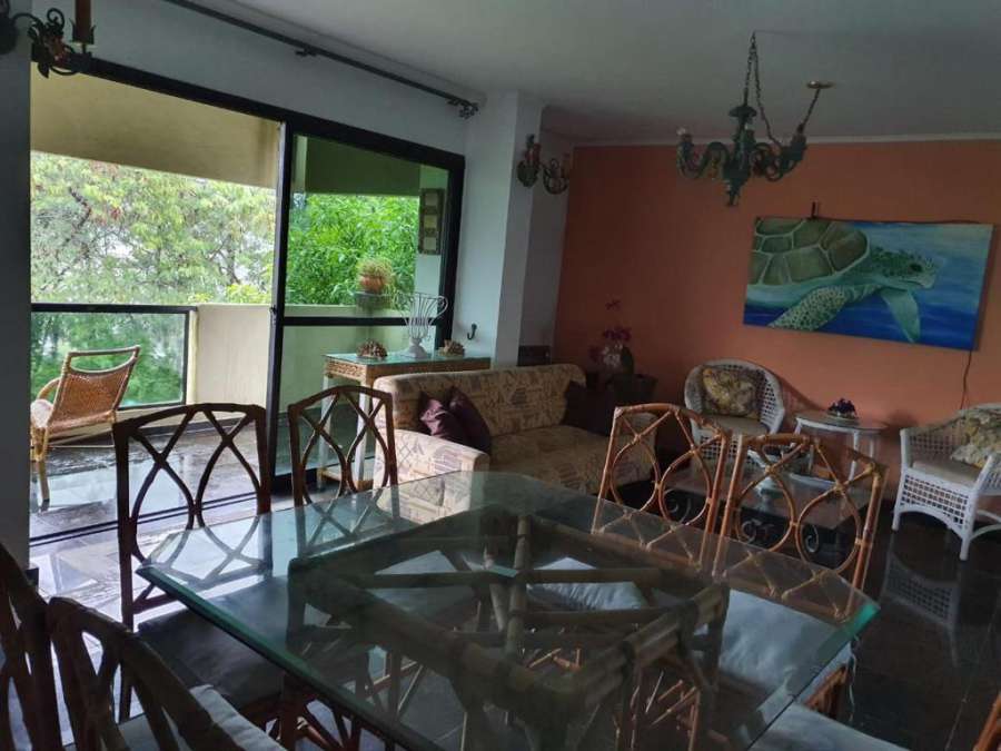 Foto do Apartamento grande em condomínio no Guarujá